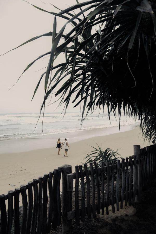 New- Gitano Surf Beachfront Ahangama Hotel Luaran gambar
